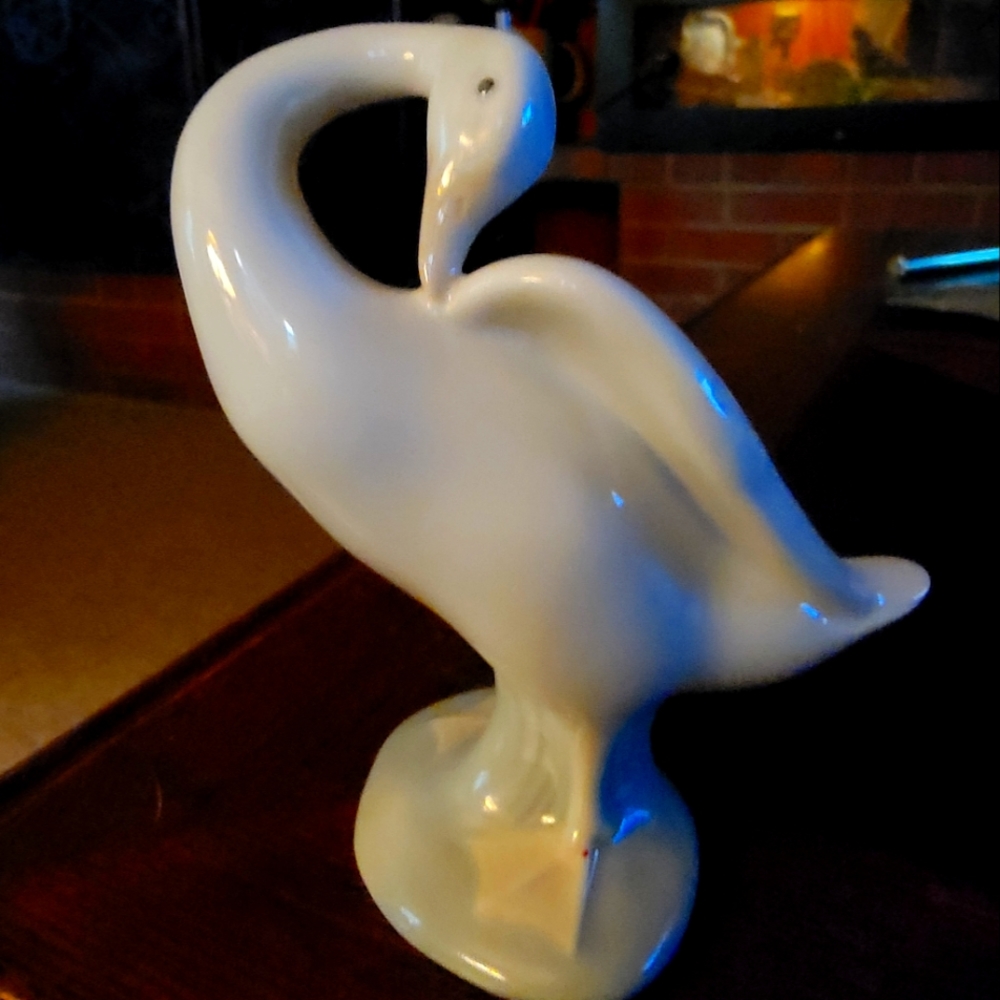 Vintage Lladro Preening Duck / Goose  4" Porcelain Figurine, Retired
